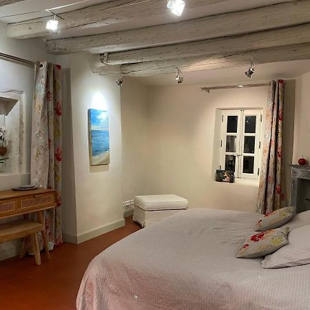 Ermitage Notre Dame De Vacquieres Bed & Breakfast Noves Dış mekan fotoğraf