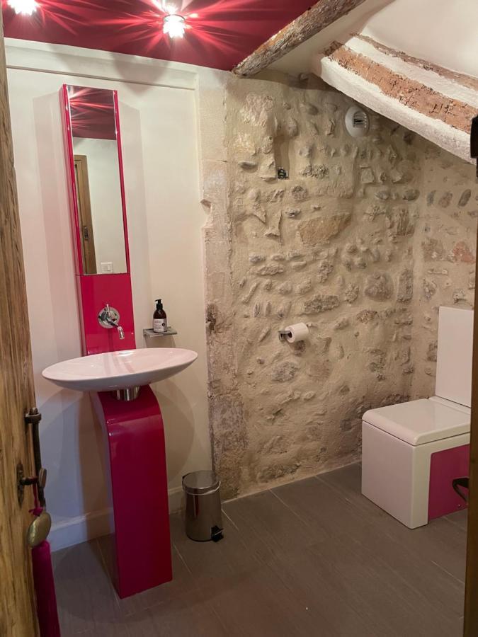 Ermitage Notre Dame De Vacquieres Bed & Breakfast Noves Dış mekan fotoğraf