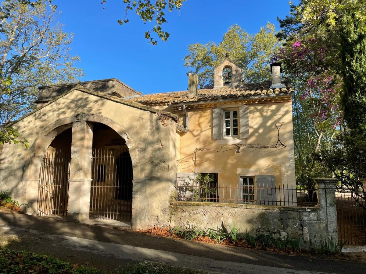 Ermitage Notre Dame De Vacquieres Bed & Breakfast Noves Dış mekan fotoğraf